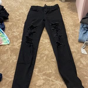 black ripped skinny jeans